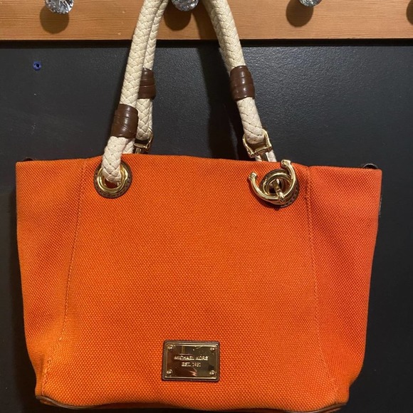 Michael Kors Canvas beach tote - Picture 1 of 4